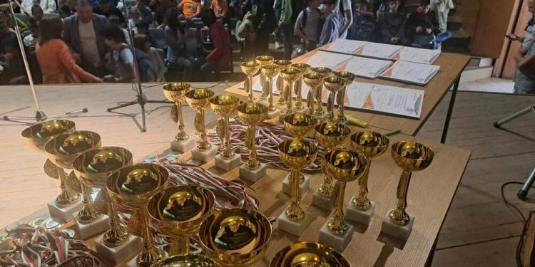 Наградиха победителите в XXVII математически турнир „Академик Кирил Попов“