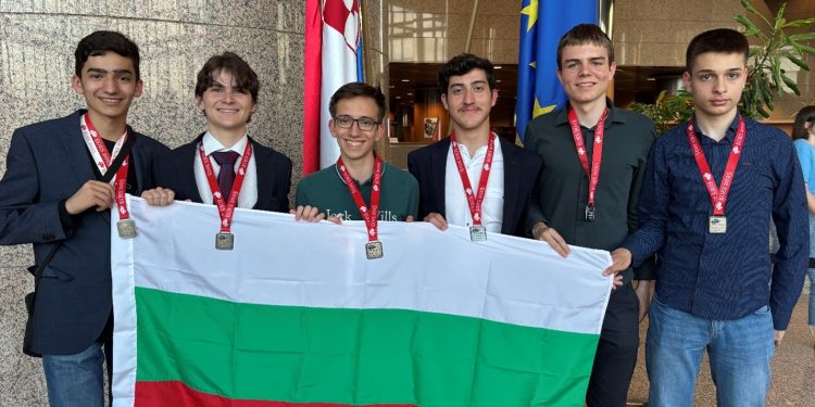 България с два медала на Eвропейската олимпиада по експериментални науки