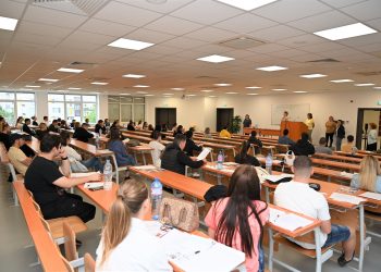 Висши училища с единен изпит по математика