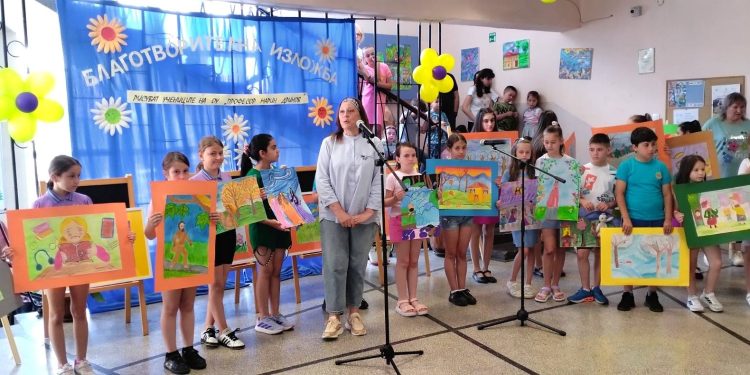 Малки художници с големи сърца