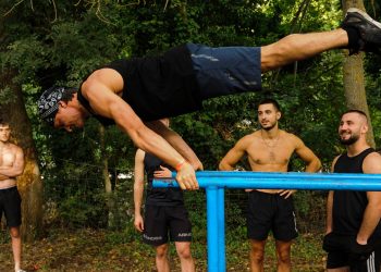 Снимка на броя: Студентите спортуват