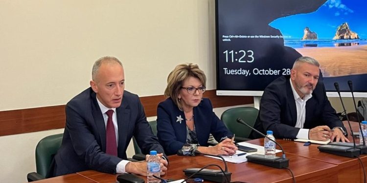 Министър Вълчев: Национална политика трябва да свързва образованието с пазара на труда