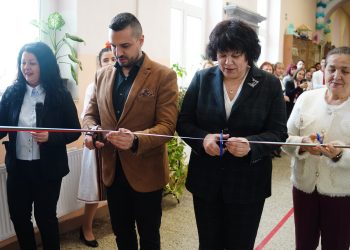 Инж. Таня Михайлова в новия STEM център на СУ „Козма Тричков“: Важно е децата да имат умения за живота