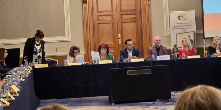 Конференция за социално-емоционалното учене събра водещи експерти в образованието