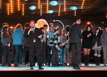 Световните вицешампиони по университетски дебати Велина Андонова и Алек Селвелиев: Младите трябва да се интересуват от случващото се