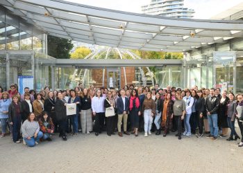 За смисъла да изучаваш френски език, ползата от обмяната на опит и обученията на учителите, за активната и разнообразна дейност на Асоциацията на преподавателите по и на френски език в България разговаряме с председателя Вяра Любенова