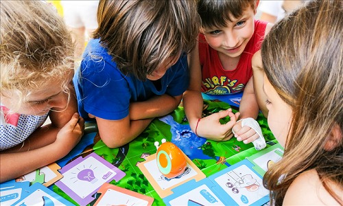 Организират безплатни пробни уроци по роботика за деца във Варна