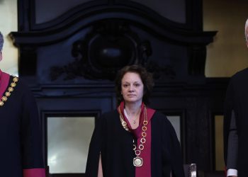 Д-р Андреас Шлайхер стана „Доктор хонорис кауза“ на Софийския университет