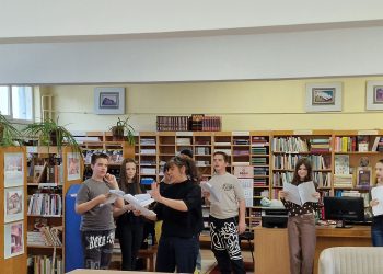 Библиотека „Зора“ в Сливен става сцена