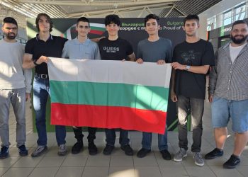 2 златни и 2 сребърни медала за България от Европейската олимпиада по физика (EuPhO) в Швеция