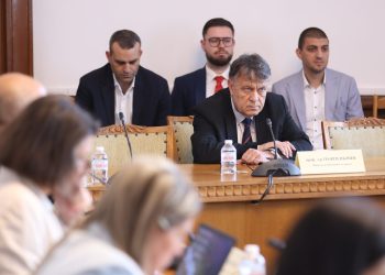 Министър Георги Вълчев: Подготвяме предложения за промени в Просветния закон