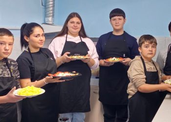 На ваканция в… училище