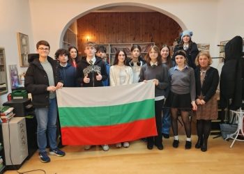 40 години събират родни следи във Великобритания