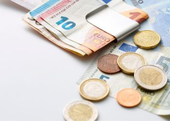 Какво е възнаграждението за 1 час труд на минимална заплата