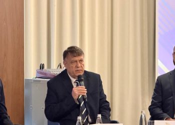 МОН започва срещи с представители на образователната система, местната власт и бизнеса във всички области